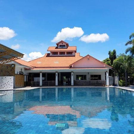 Ruenpurksa Resort Prachuap Khiri Khan Exterior foto