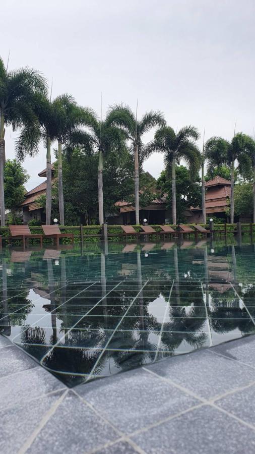 Ruenpurksa Resort Prachuap Khiri Khan Exterior foto